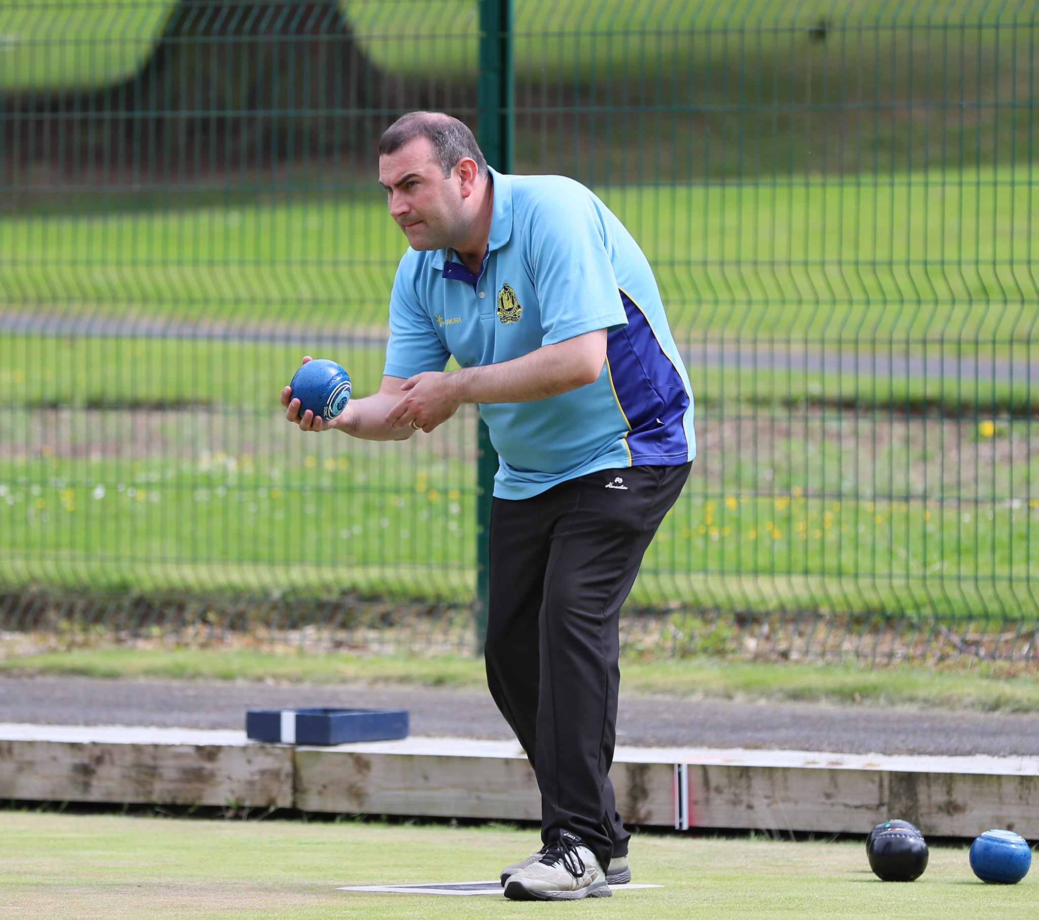 Lisnagarvey Bowling Club members at Warren Gardens